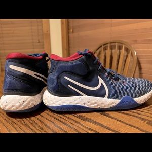 Nike Kd Trey 5 Viii size youth 7